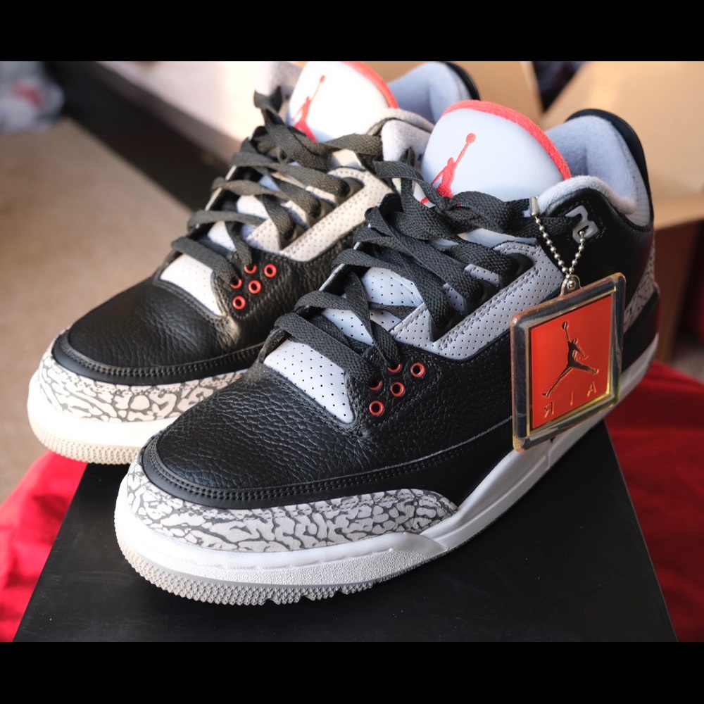 Air Jordan 3 Retro OG Cement
